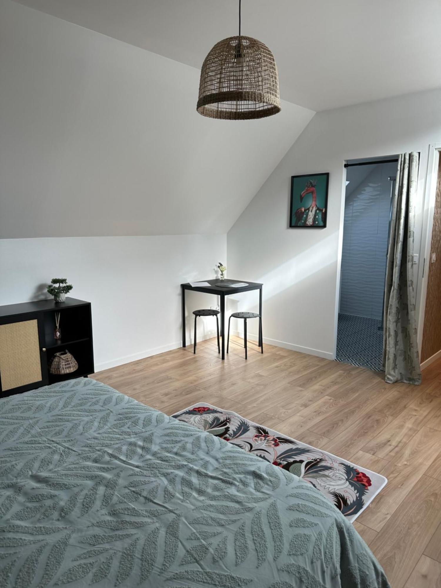 Eurylaime Bed & Breakfast Вернон Екстериор снимка